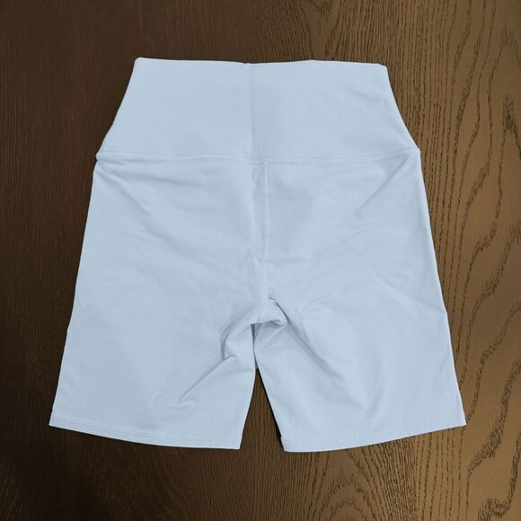 Alo Yoga Blue Biker Short - Picture 3 of 3